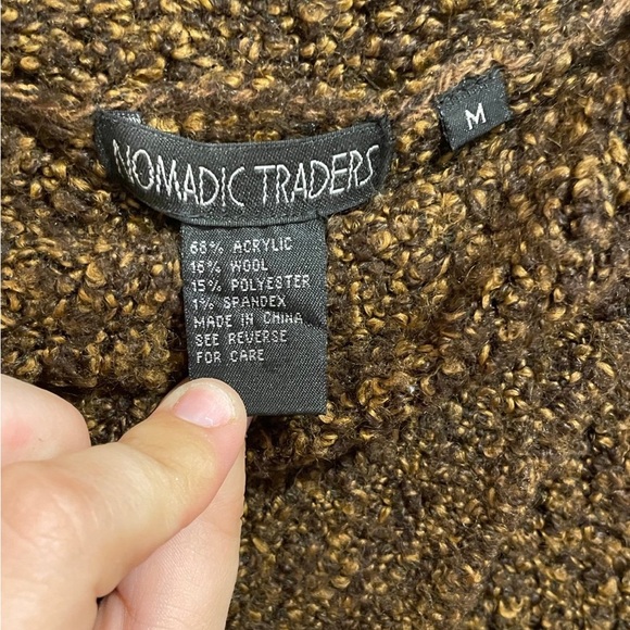 Nomadic Traders Soft Half Cowl Sweater oversized Size Medium - Picture 4 of 4